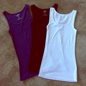 Bundle/Lot of 3 Old Navy tanks